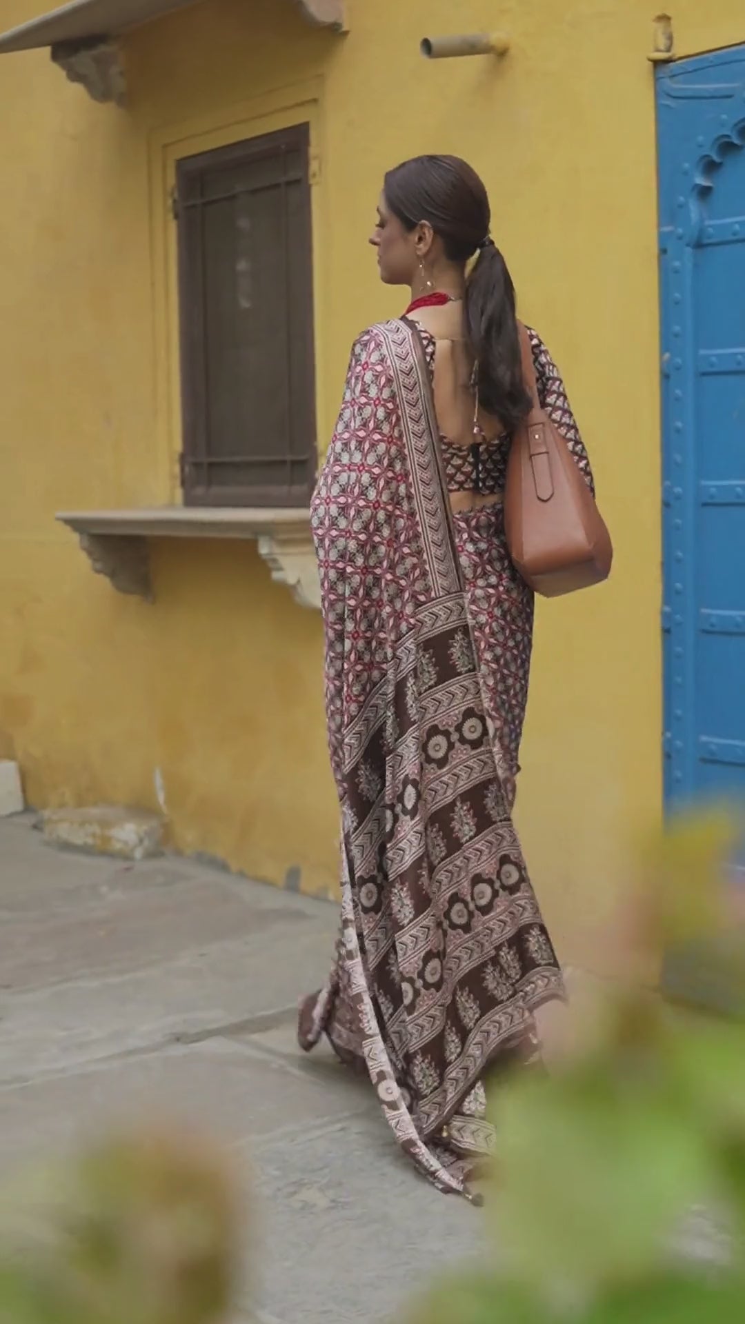 Mohar Women's Print Satin Crepe Polka Dot Printed Saree